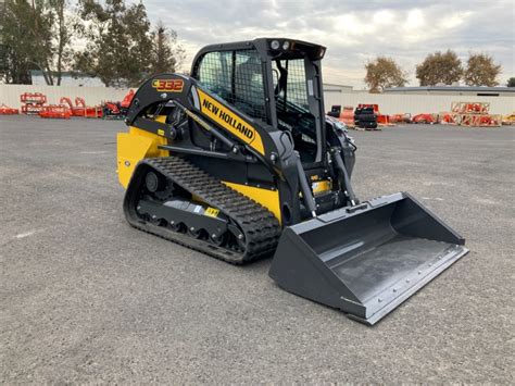 john deere vs new holland skid steer|new holland c332 problems.